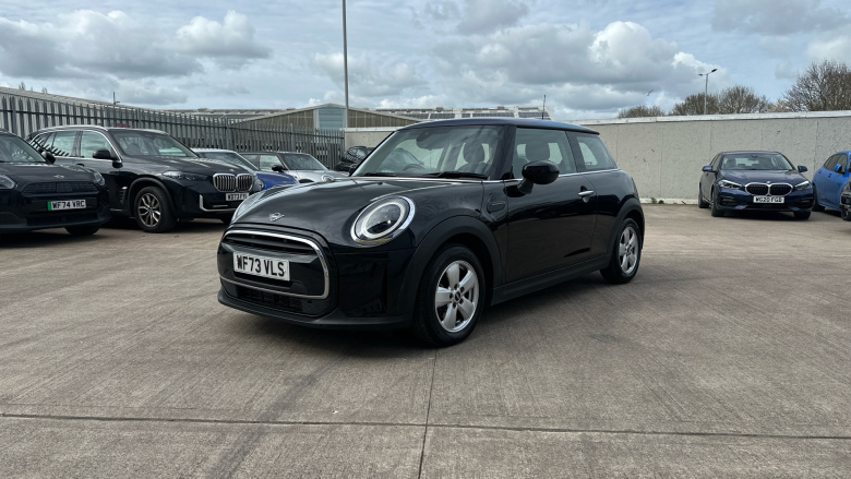 MINI Hatchback 1.5 Cooper Classic Premium 3dr Petrol Hatchback